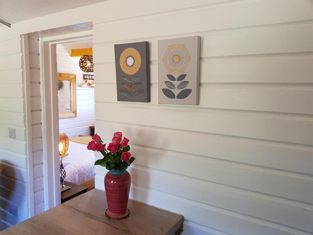 The Old Potting Shed With Hot Tub. Colan, Newquay. Apartment Newquay  Exterior photo