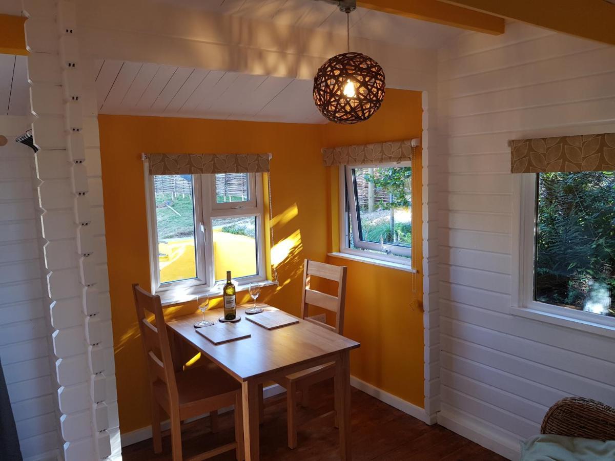 The Old Potting Shed With Hot Tub. Colan, Newquay. Apartment Newquay  Exterior photo